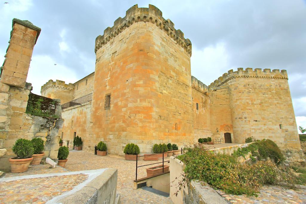 Posada Real Castillo Del Buen Amor Topas Eksteriør billede