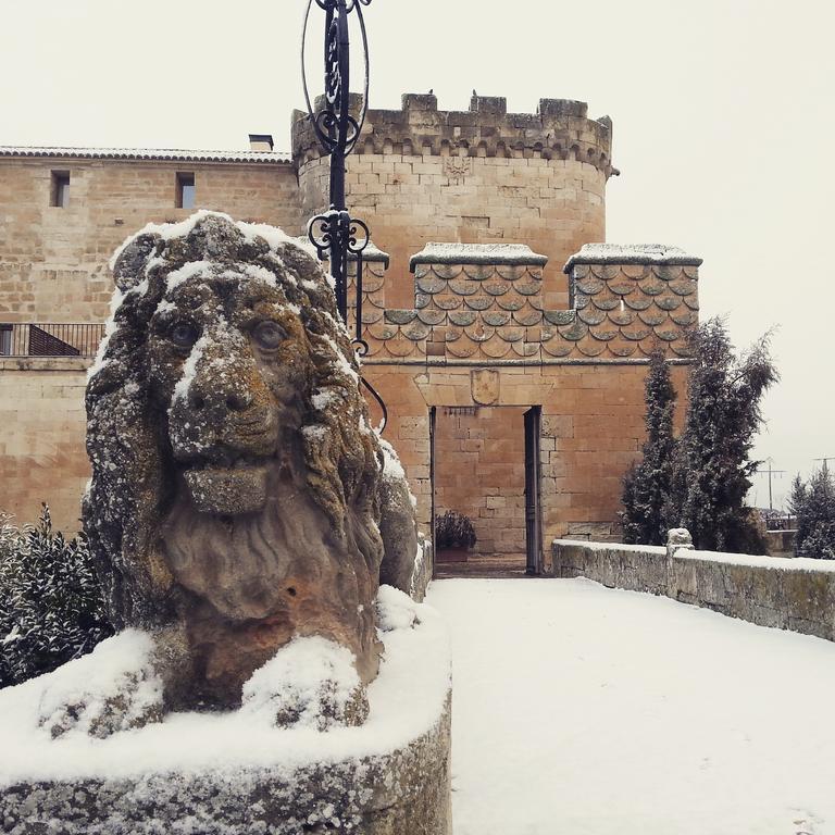 Posada Real Castillo Del Buen Amor Topas Eksteriør billede