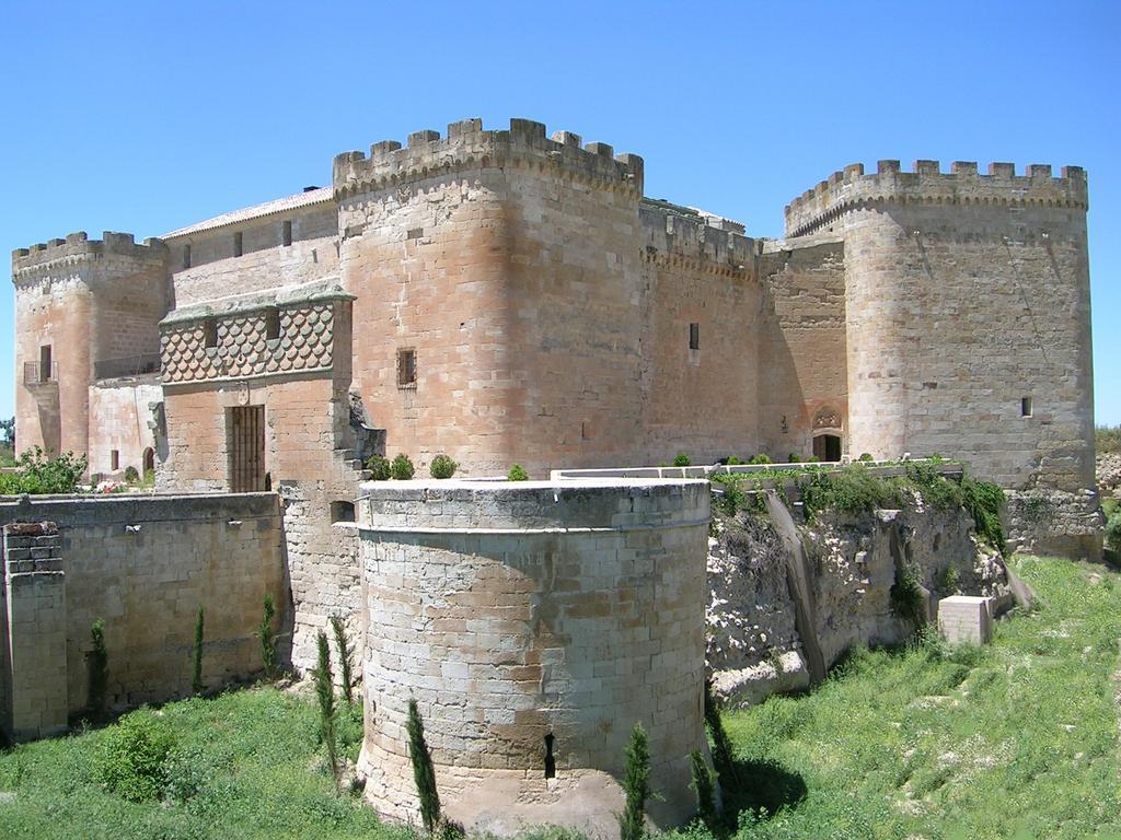 Posada Real Castillo Del Buen Amor Topas Eksteriør billede